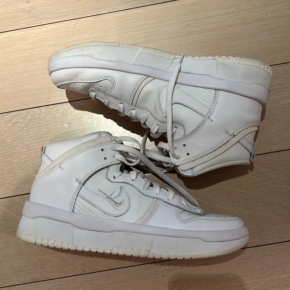 Women’s Nike high top sneakers size 11